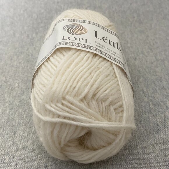 NWT Ístex Léttlopi Colour 0051 White Lot of 2 - Picture 5 of 6